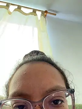 Valen1800 online show from 9, 10, 2025