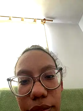 Valen1800 online show from 17, 10, 2025