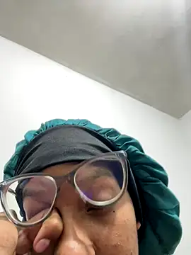 Snapshot of Valen1800 chatting on 8, 1, 2026 Valen1800 online show from 8, 1, 2026