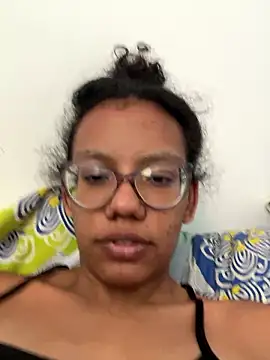 Snapshot of Valen1800 chatting on 11, 1, 2026 Valen1800 online show from 11, 1, 2026