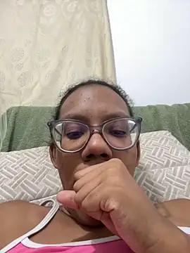 Snapshot of Valen1800 chatting on 3, 2, 2026 Valen1800 online show from 3, 2, 2026