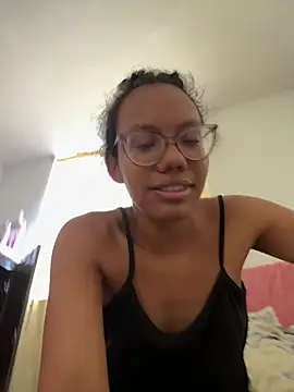 Snapshot of Valen1800 chatting on 5, 2, 2026 Valen1800 online show from 5, 2, 2026