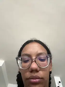 Snapshot of Valen1800 chatting on 27, 2, 2026 Valen1800 online show from 27, 2, 2026