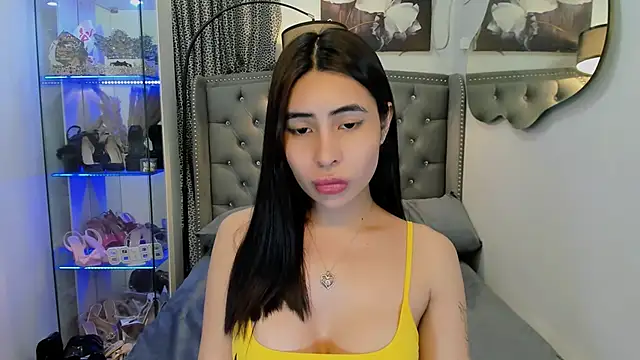 Claudia empress online show from 20, 10, 2025