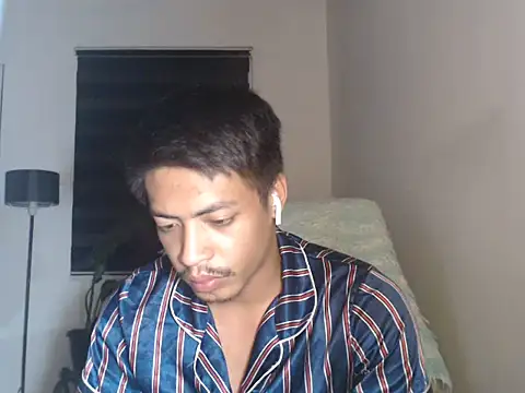 Snapshot of Asian_gregor chatting on 5, 7, 2026 Asian gregor online show from 5, 7, 2026