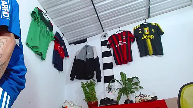 skinny23cm online show from 27, 2, 2026