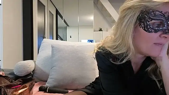 bellemasquer online show from 15, 3, 2026