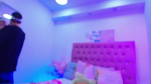 Snapshot of OzorioDany chatting on 12, 11, 2025 OzorioDany online show from 12, 11, 2025