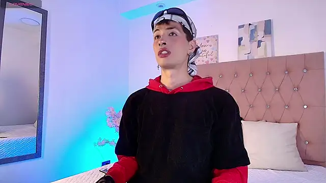 Snapshot of OzorioDany chatting on 3, 12, 2025 OzorioDany online show from 3, 12, 2025