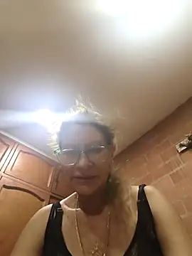 Snapshot of MaryeLunna chatting on 30, 9, 2025 MaryeLunna online show from 30, 9, 2025