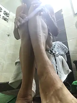 Snapshot of MaryeLunna chatting on 20, 10, 2025 MaryeLunna online show from 20, 10, 2025