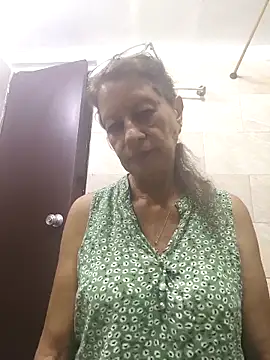 Snapshot of MaryeLunna chatting on 23, 10, 2025 MaryeLunna online show from 23, 10, 2025