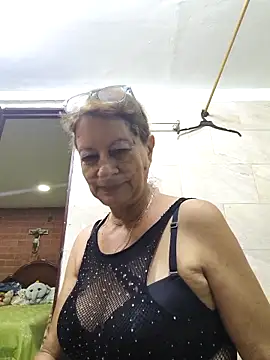 Snapshot of MaryeLunna chatting on 12, 11, 2025 MaryeLunna online show from 12, 11, 2025