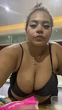 EmilyDuran  online show from 28, 4, 2026