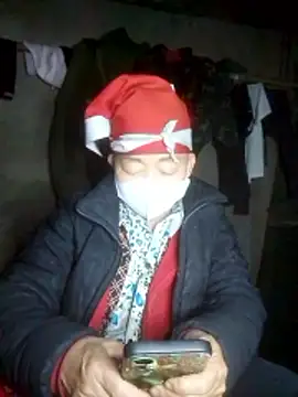 Snapshot of VangLe73 chatting on 8, 1, 2026 VangLe73 online show from 8, 1, 2026