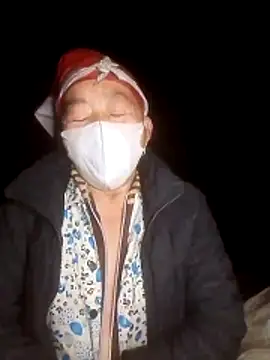 Snapshot of VangLe73 chatting on 3, 2, 2026 VangLe73 online show from 3, 2, 2026