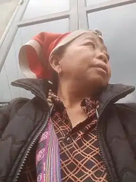 Snapshot of VangLe73 chatting on 15, 3, 2026 VangLe73 online show from 15, 3, 2026