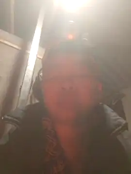 Snapshot of VangLe73 chatting on 15, 3, 2026 VangLe73 online show from 15, 3, 2026