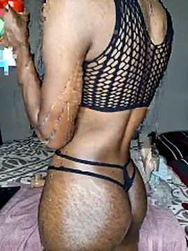 Snapshot of Unique05 chatting on 25, 11, 2025 Unique05 online show from 25, 11, 2025