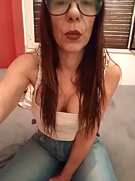 Snapshot of Esmeralda_passion chatting on 27, 10, 2025 Esmeralda passion online show from 27, 10, 2025