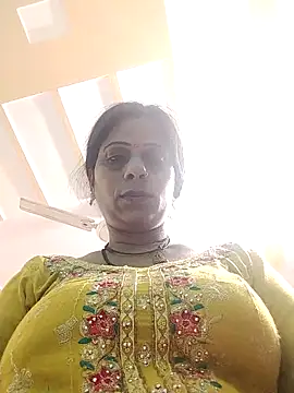 Snapshot of Soniya_Roy chatting on 18, 3, 2026 Soniya Roy online show from 18, 3, 2026