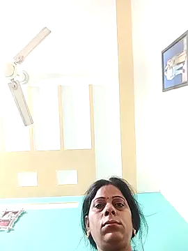 Snapshot of Soniya_Roy chatting on 3, 4, 2026 Soniya Roy online show from 3, 4, 2026