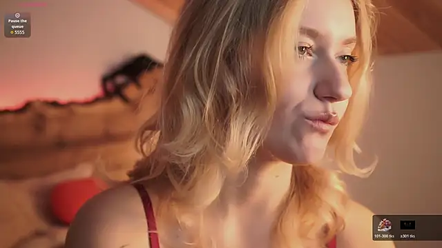 Snapshot of Nerissa_xo chatting on 13, 11, 2025 Nerissa xo online show from 13, 11, 2025