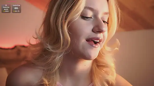 Snapshot of Nerissa_xo chatting on 16, 11, 2025 Nerissa xo online show from 16, 11, 2025