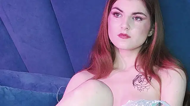 Snapshot of Evelisse chatting on 5, 3, 2026 Evelisse online show from 5, 3, 2026