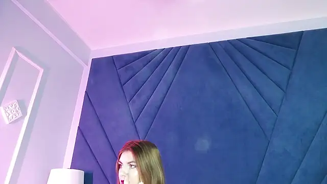 Snapshot of Evelisse chatting on 9, 3, 2026 Evelisse online show from 9, 3, 2026