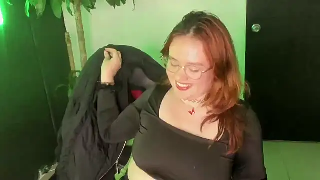 Snapshot of AliaMiller_ chatting on 11, 2, 2026 AliaMiller online show from 11, 2, 2026