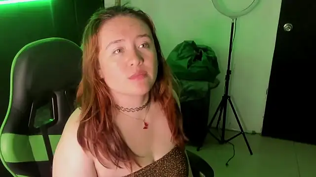 Snapshot of AliaMiller_ chatting on 18, 2, 2026 AliaMiller online show from 18, 2, 2026