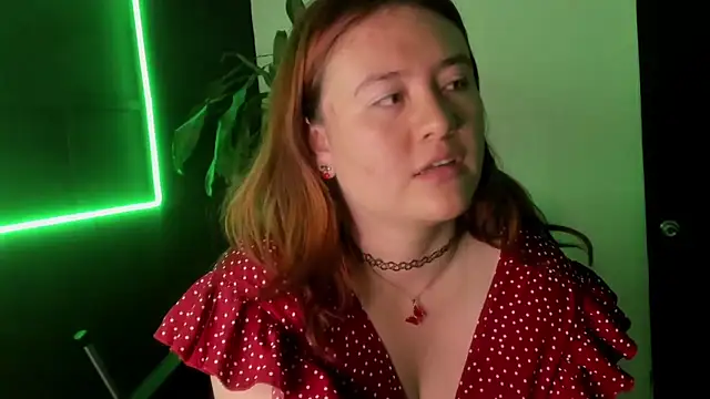 Snapshot of AliaMiller_ chatting on 26, 2, 2026 AliaMiller online show from 26, 2, 2026