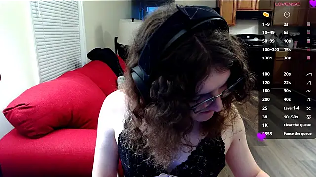 Snapshot of KayKumm chatting on 7, 10, 2025 KayKumm online show from 7, 10, 2025