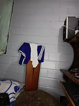 Bigtiti01 online show from 14, 12, 2025