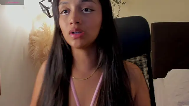 Snapshot of MelanyOconner chatting on 21, 4, 2026 MelanyOconner online show from 21, 4, 2026