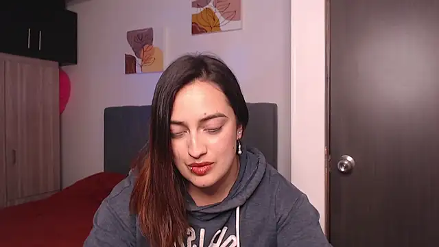 Snapshot of Meggan_n chatting on 16, 10, 2025 Meggan n online show from 16, 10, 2025