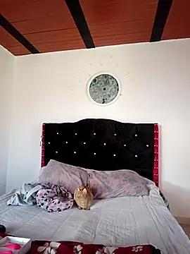 Isa Acosta online show from 22, 11, 2025