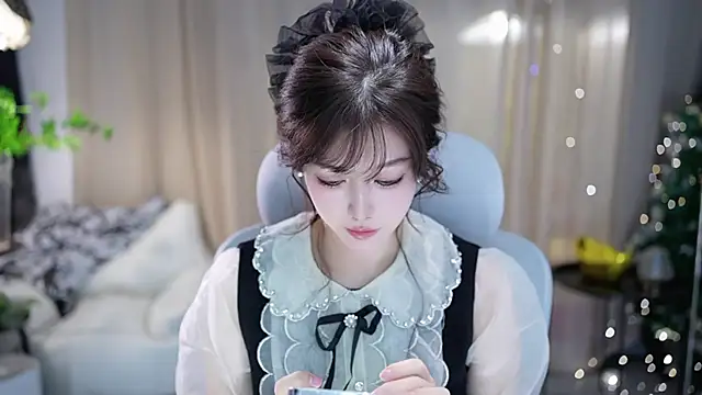 Fortune2Me online show from 4, 11, 2025