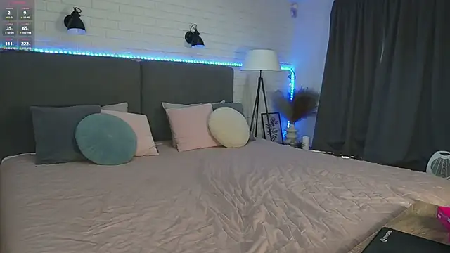 Baby  Lola online show from 19, 5, 2026