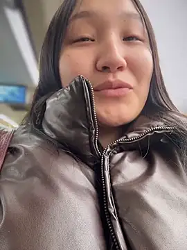 KissMeEva online show from 25, 10, 2025