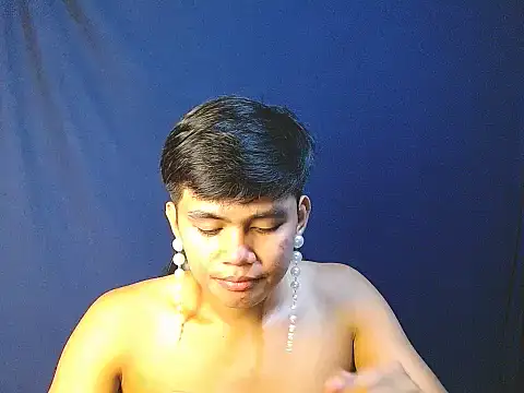 Snapshot of Alexx_143 chatting on 12, 10, 2025 Alexx 143 online show from 12, 10, 2025