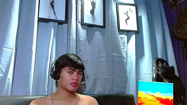 Snapshot of Alexx_143 chatting on 12, 1, 2026 Alexx 143 online show from 12, 1, 2026