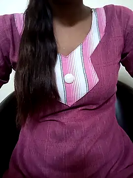 Snapshot of Alia-00 chatting on 18, 9, 2025 Alia-00 online show from 18, 9, 2025