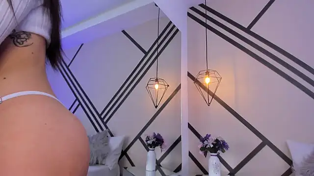 MadissonScotts online show from 23, 9, 2025