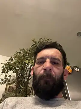 Snapshot of Michel_huge chatting on 2, 4, 2026 Michel huge online show from 2, 4, 2026