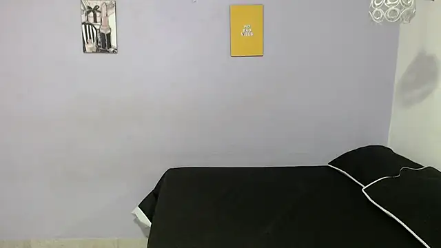 penelope gucci1 online show from 22, 9, 2025