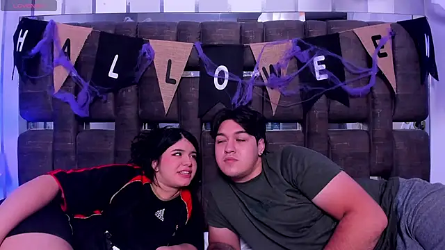 EmilyANDrew  online show from 30, 10, 2025