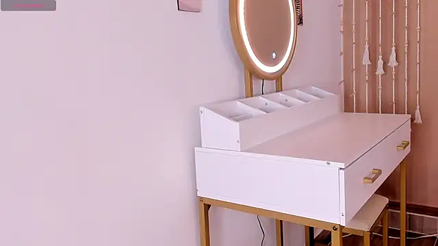 Camila Bustamante online show from 20, 2, 2026