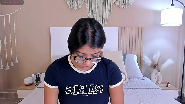 Camila Bustamante online show from 2, 5, 2026